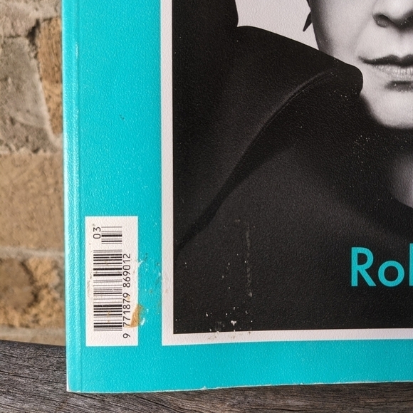 the gentlewoman Issue No. 10 Autumn & Winter 2014 - Picture 2 of 11